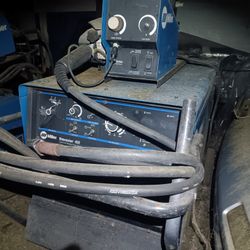Miller Dimension 452 Power Supply And MIG Welder