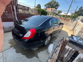 2013 Lincoln MKS