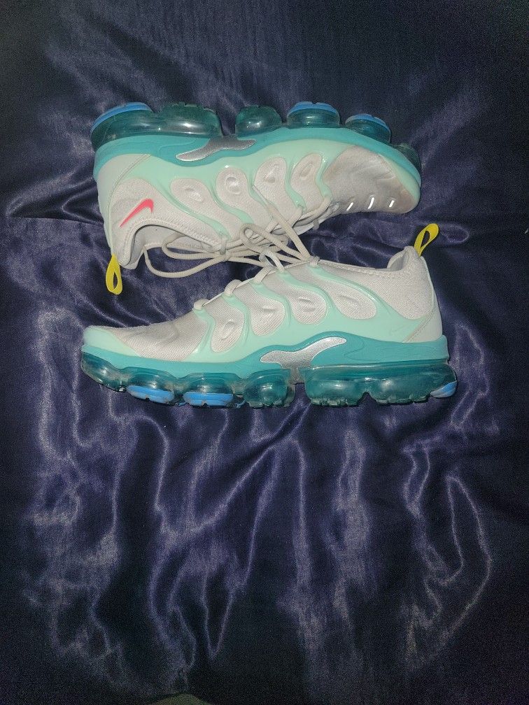 Nike Air Vapormax Plus 