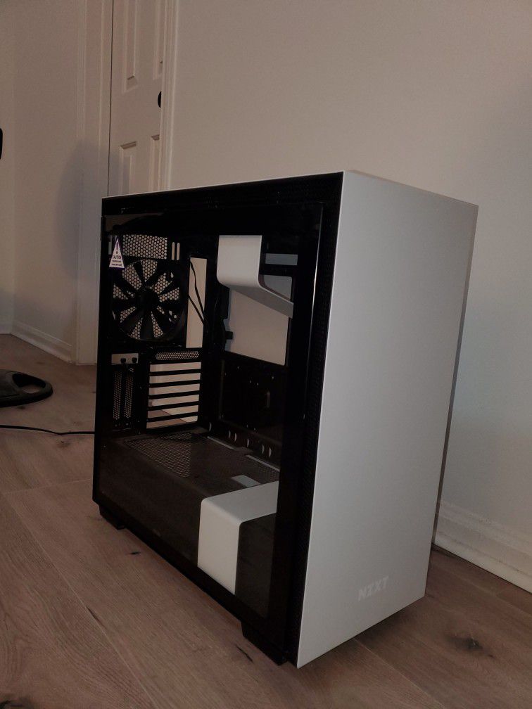 NZXT H710 Mid-tower ATX Case