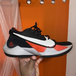Nike Zoom Freak ‘Bred’