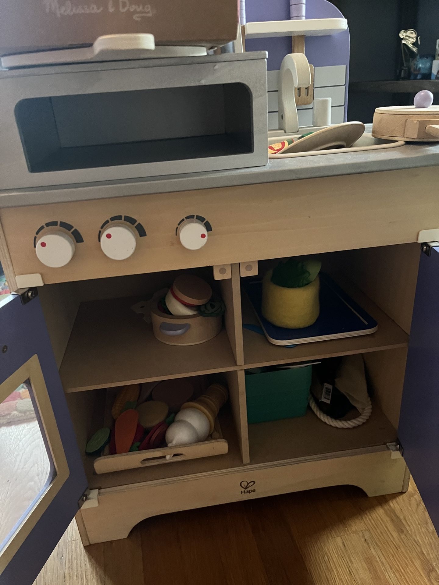 Play Kitchen