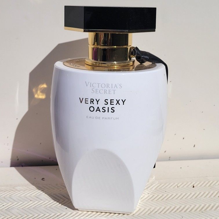 Super Rare...VICTORIA'S SECRET DISPLAY PROP OASIS PERFUME BOTTLE