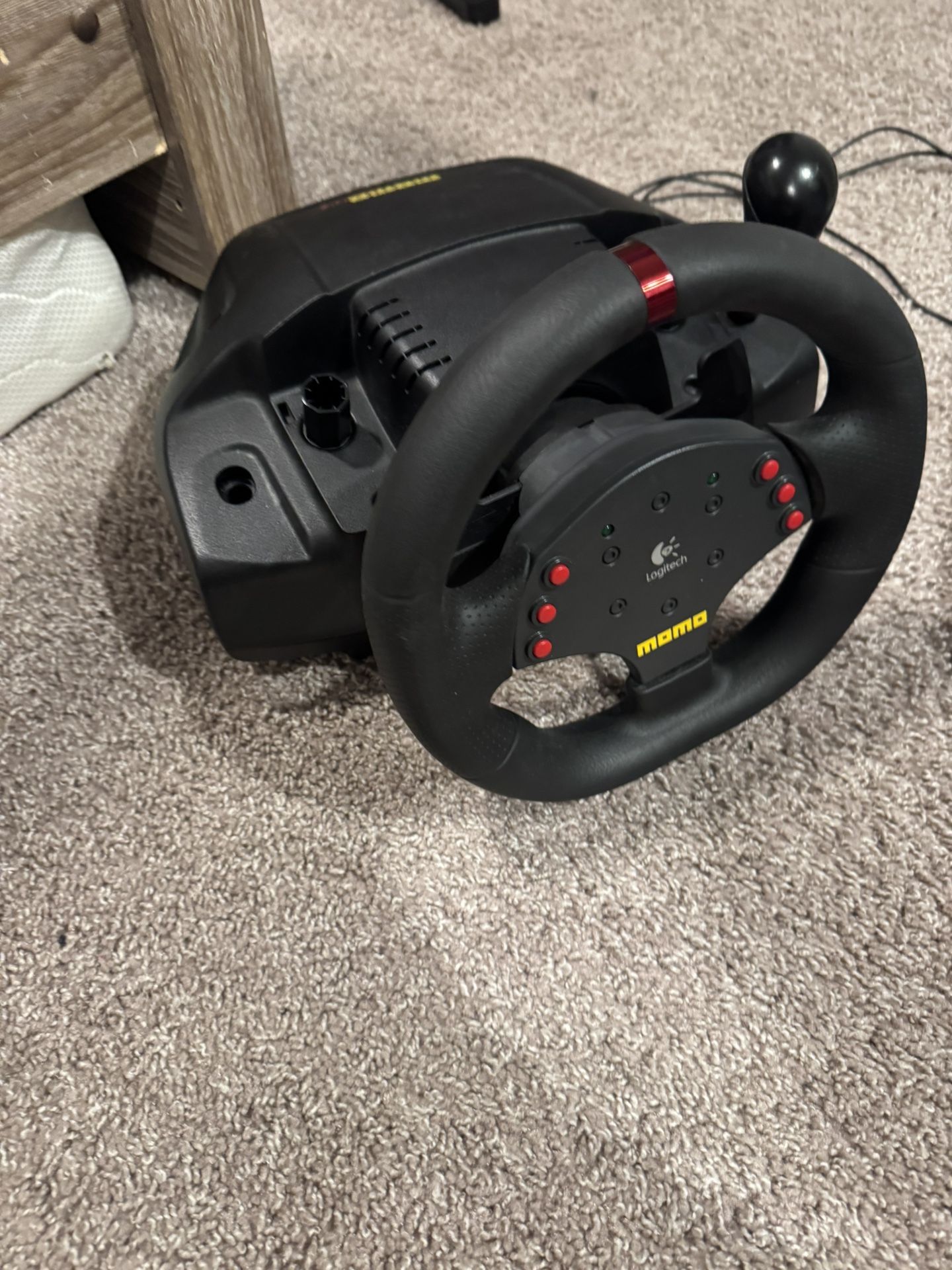 Logitech MOMO Racing Force Feedback Wheel With Pedals 