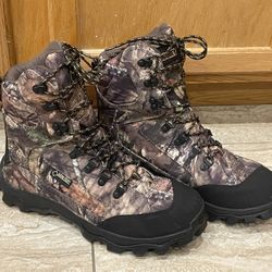 Rocky® Lynx Waterproof Hunting Boots – Men’s Size 9 (NEW)