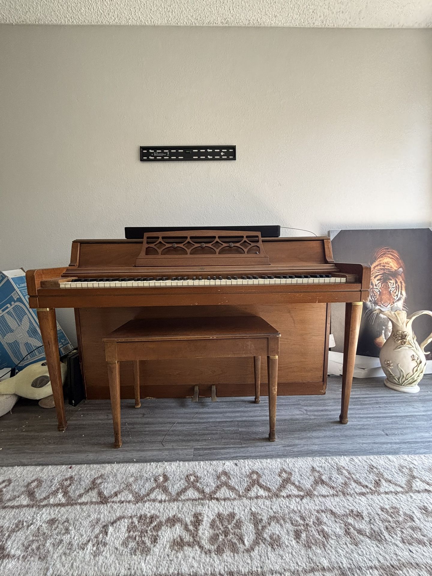 Free Wurlitzer piano