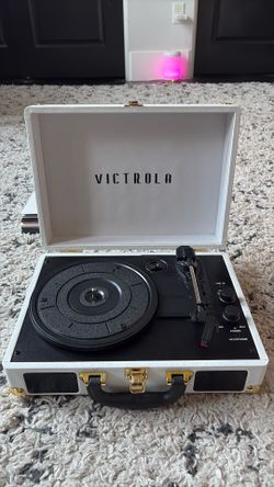 Record player and vinyls