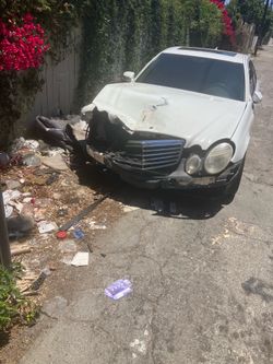Mercedes Benz e350
