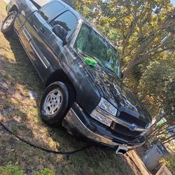 Chevy Silverado V8 5.3 Engine