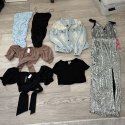 Women’s Clothing Bundle. Size Medium