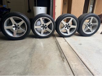 Mustang wheels/Tires like New