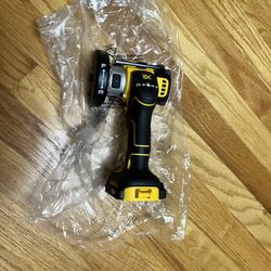 XR 3-in 20-volt Max Trigger Switch Brushless Cordless Cut-off Tool