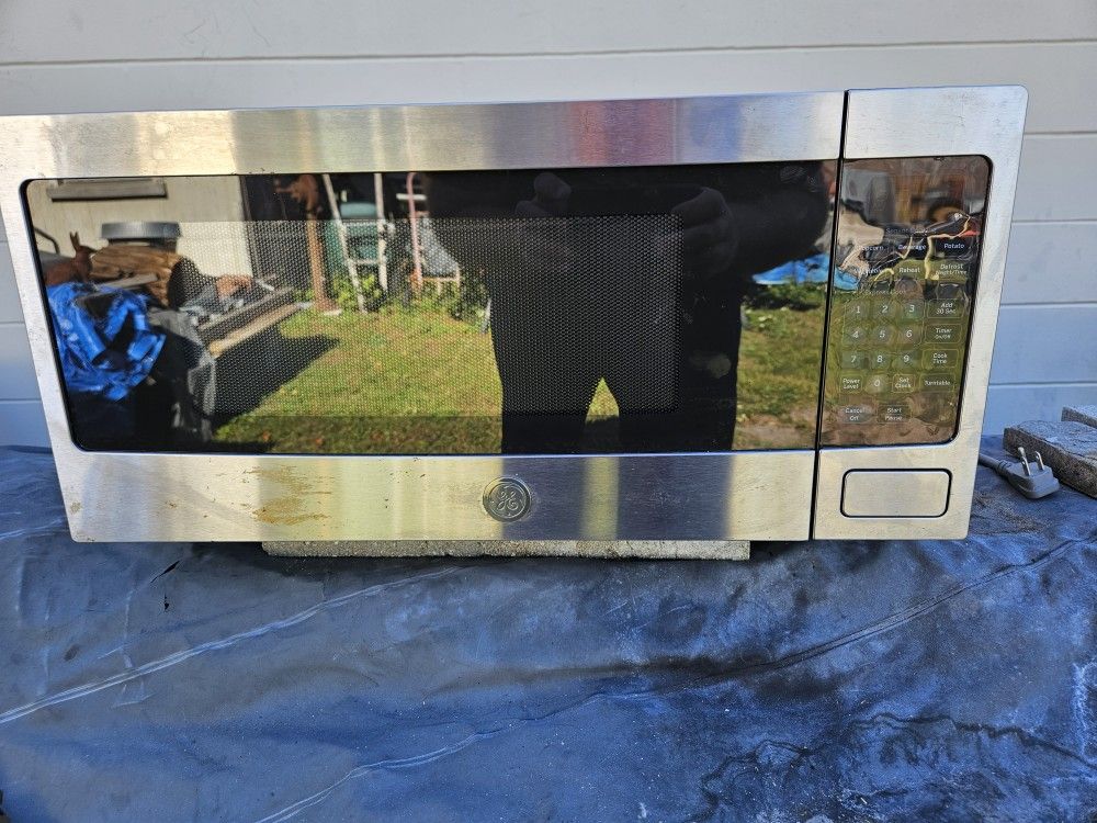 GE Stainless steel Countertop Microwave