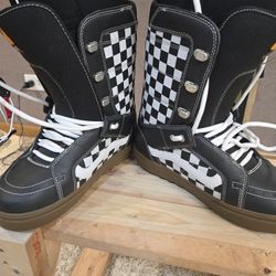 Vans Size 9 Snowboard Boots