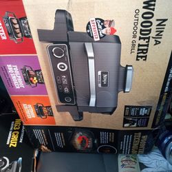 Brand New Ninja Woodfire Outdoor Grill 