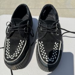 ##***•• GREAT CONDITION SIZE 6 “GREAT DEAL”!!!