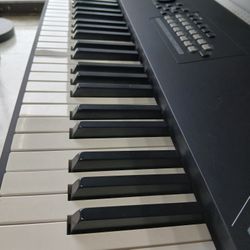 Yamaha MX88 Keyboard