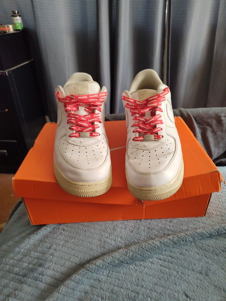 Nike Air Force 1 X Supreme Low Box Logo white