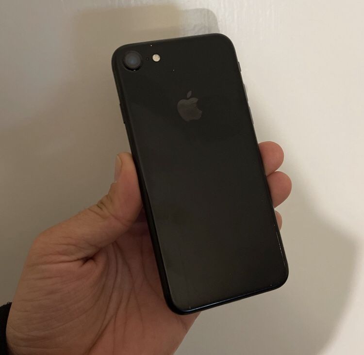 iPhone 8 Unlocked