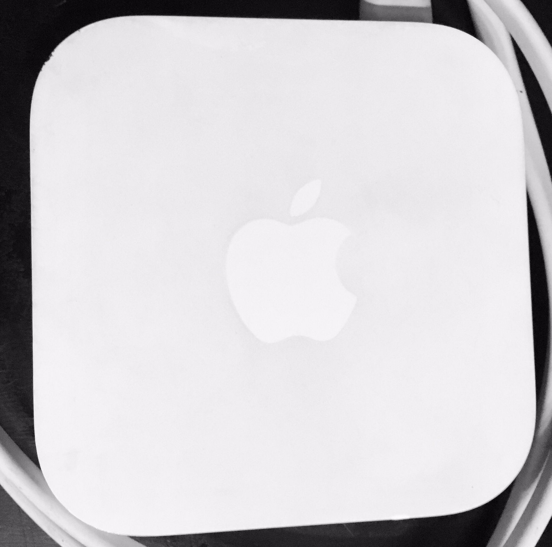 Apple Airport Express Wifi Router Base Station 802.11n A1392 MC414LL/A