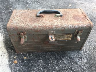 CRAFTSMAN 18” Vintage Tool Box w/Tools