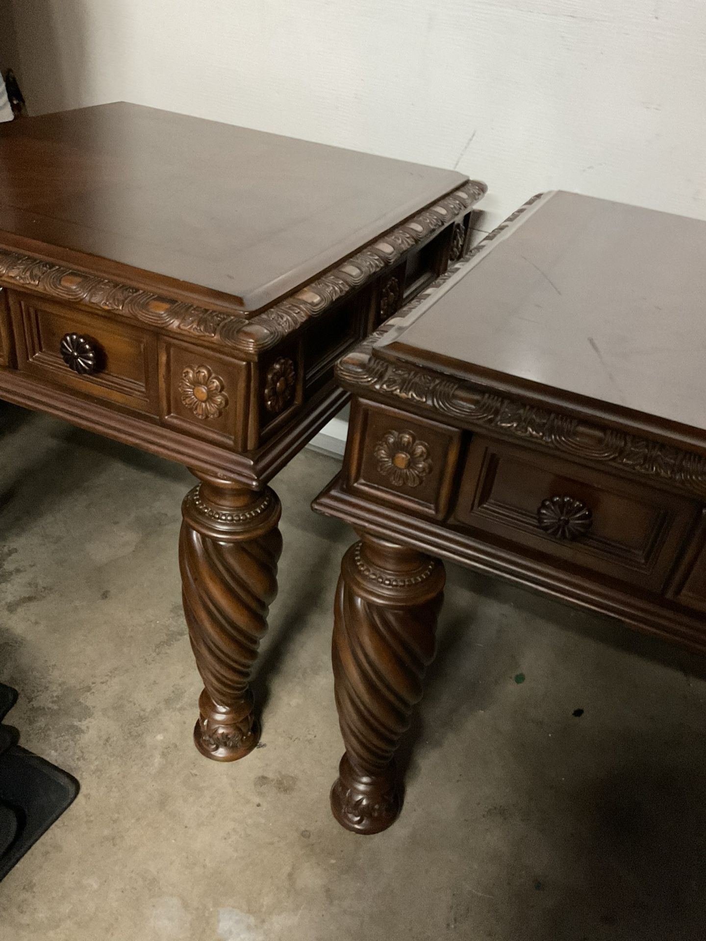Ashley Furniture Coffee Table Set