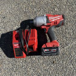 Milwaukee M18 Fuel 1/2 In. Impact Wrench 