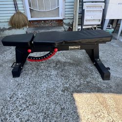 Adjustable Weight Bench 