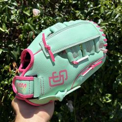 San Diego Padres City Connect Exclusive Youth Kids Baseball Glove Size 11” New