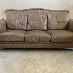 3 Pieces Leather Sofa Set Very Comfortable And Excellent Condition 