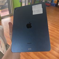 iPad Air 5th Generation  64Gb Wifi Only Used 