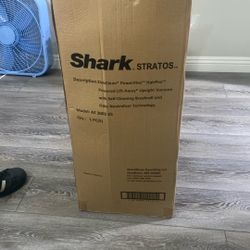 Shark Stratos Vacuum