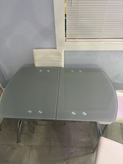 Glass kitchen/living room table