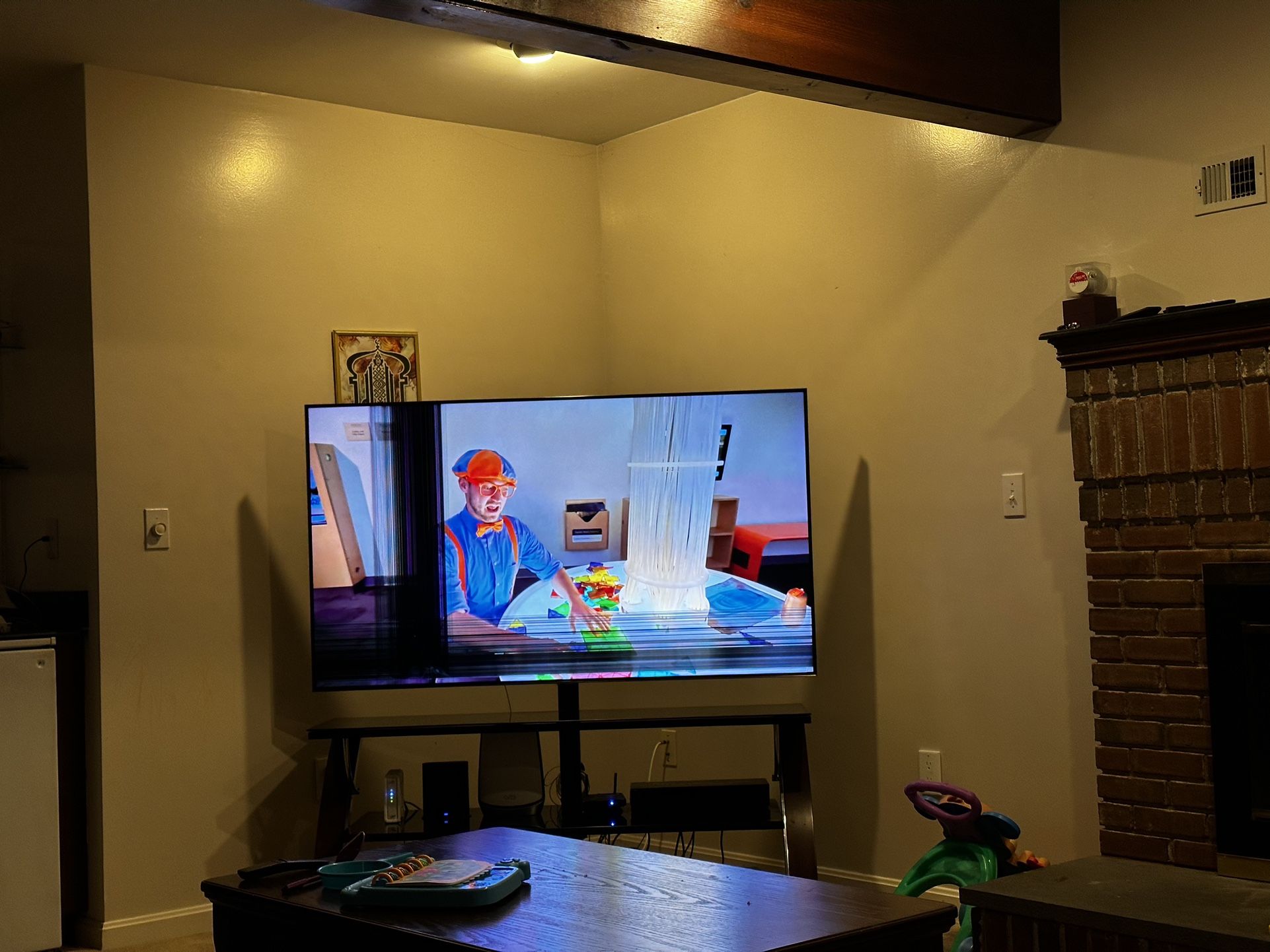 Broken tv Screen