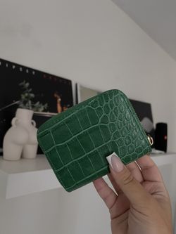 Green Croc Wallet 