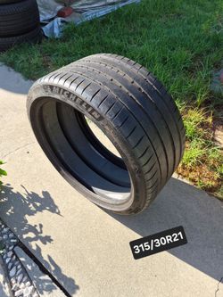 315/30R21