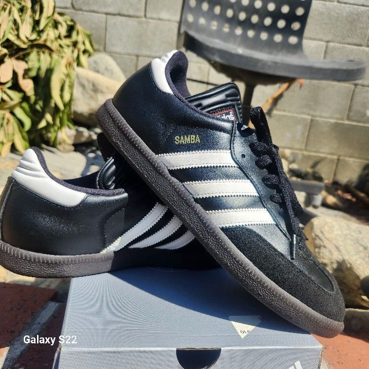 Adidas Sumbas Soccer Shoes
