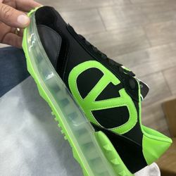 Valentino Size 9.5 Us Eu 43