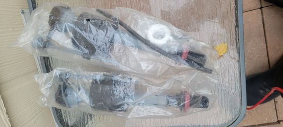 Pair of toilet fill valve