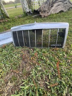 Antique Lincoln Town Car Grill