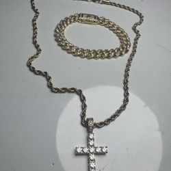Gold Rope Chain w/ Cross Pendant
