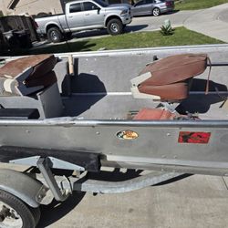 Sixteen foot bass pro bass boats