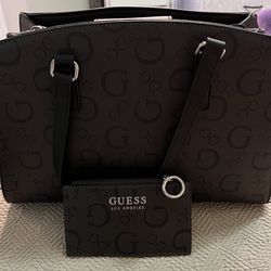 Guess Purse W/ Coin Purse