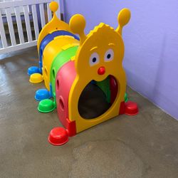 Crawl Tunnel Play Structure