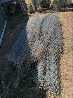 Galvanized steel chain link fence rolls
