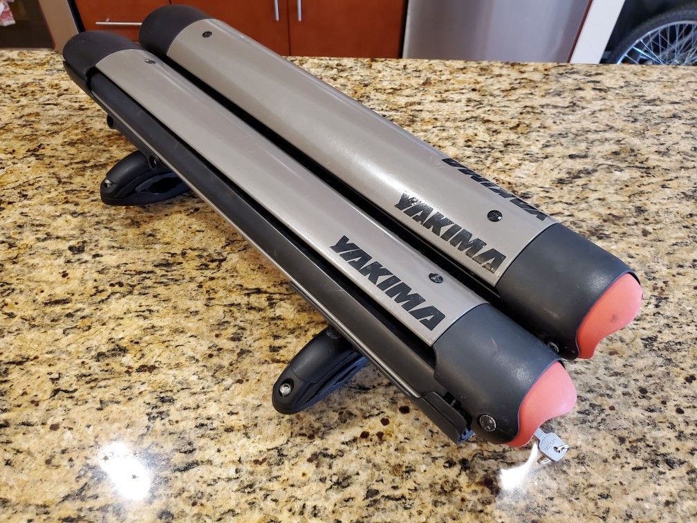 Yakima Ski/Snowboard Roof Rack with Key