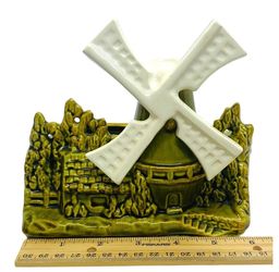 Vintage Shawnee Olive Green Dutch Windmill Planter 715 Mid Century Modern
