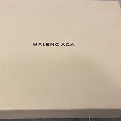 baleciaga sneaker