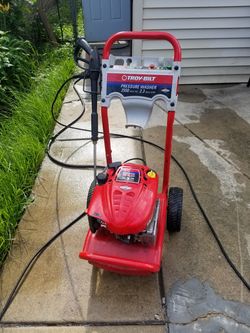 barely used troy built 2550 psi 2.3 6.75hp pressure washer