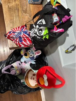 Free toys and stuffed animals